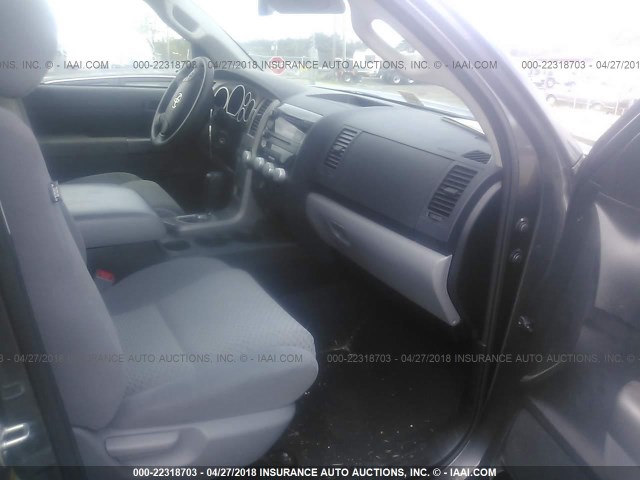 5TFUM5F12DX046008 - 2013 TOYOTA TUNDRA DOUBLE CAB SR5 GRAY photo 5