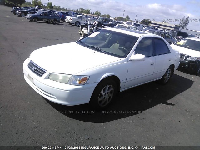 4T1BG28K1YU924582 - 2000 TOYOTA CAMRY CE/LE/XLE 白色 照片 2