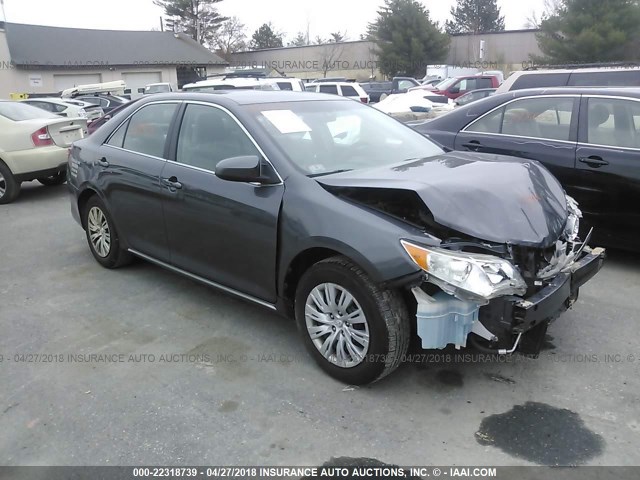 4T1BF1FK0CU190381 - 2012 TOYOTA CAMRY SE/LE/XLE GRAY photo 1