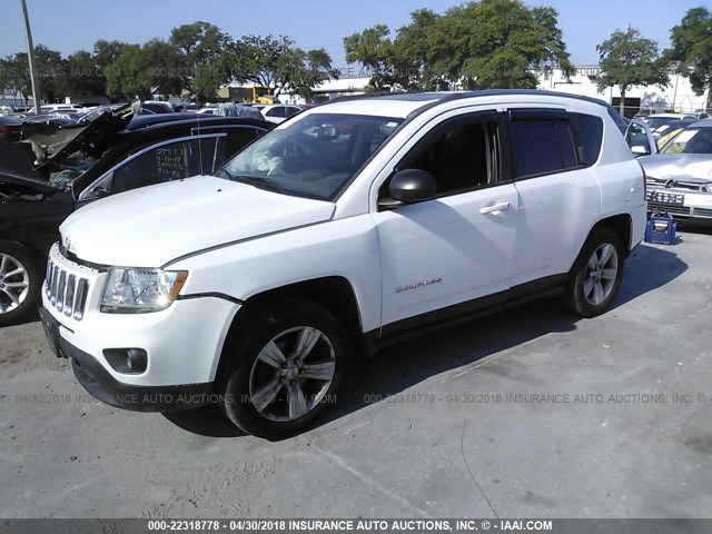 1C4NJDEB6DD280462 - 2013 JEEP COMPASS LATITUDE თეთრი ფოტო 2