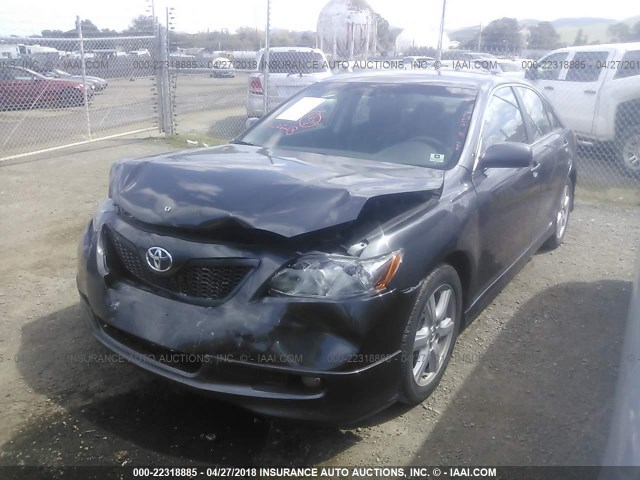 4T1BK46K87U546451 - 2007 TOYOTA CAMRY NEW GENERAT LE/XLE/SE GRAY photo 2