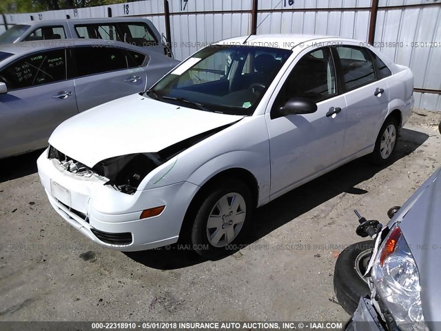 1FAFP34N67W118919 - 2007 FORD FOCUS ZX4/S/SE/SES 白色 照片 2
