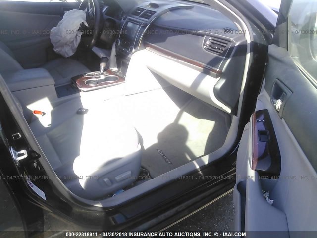 4T4BF1FK8CR243799 - 2012 TOYOTA CAMRY SE/LE/XLE 海军蓝 照片 5