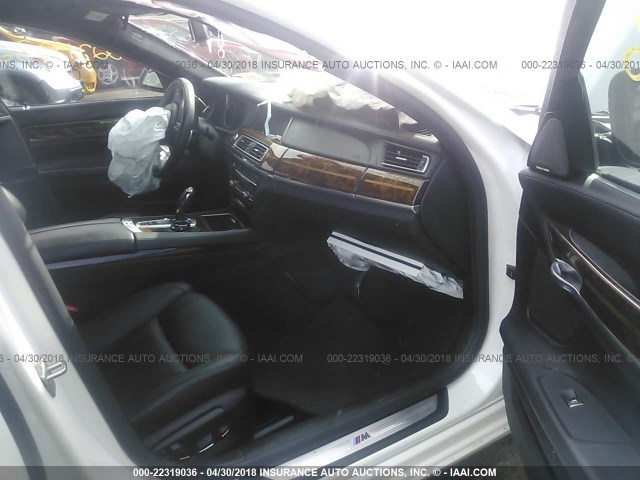 WBAYA8C51ED228222 - 2014 BMW 750 I WHITE photo 5