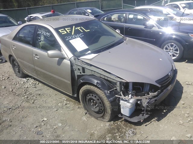 4T1BE30K64U354385 - 2004 TOYOTA CAMRY LE/XLE/SE GOLD photo 1