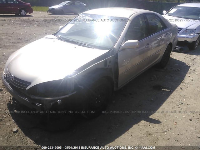 4T1BE30K64U354385 - 2004 TOYOTA CAMRY LE/XLE/SE GOLD photo 2