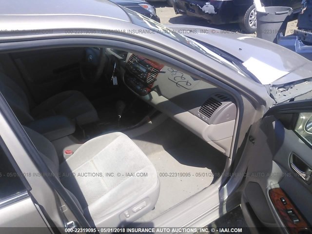 4T1BE30K64U354385 - 2004 TOYOTA CAMRY LE/XLE/SE GOLD photo 5