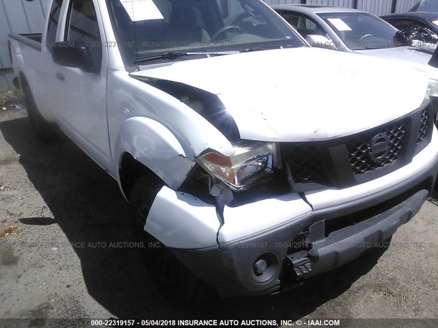 1N6BD06TX7C412768 - 2007 NISSAN FRONTIER KING CAB XE WHITE photo 6