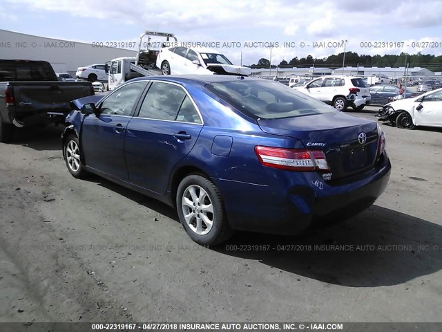 4T1BF3EK3BU597817 - 2011 TOYOTA CAMRY SE/LE/XLE BLUE photo 3
