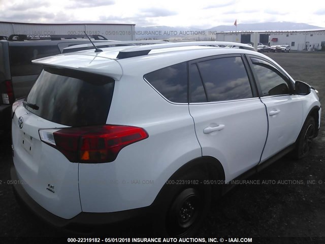 2T3BFREV0FW247961 - 2015 TOYOTA RAV4 LE WHITE photo 4