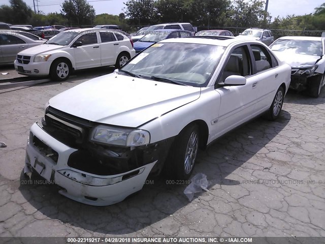 YV1TS592561438163 - 2006 VOLVO S80 2.5T WHITE photo 2