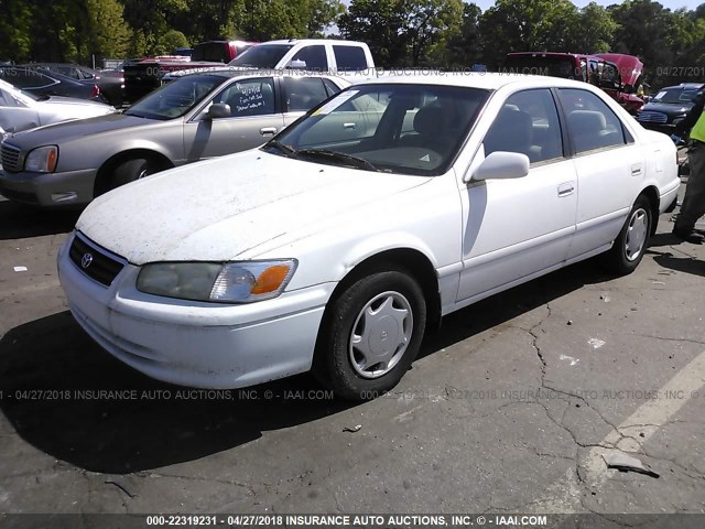 4T1BG22K0YU955976 - 2000 TOYOTA CAMRY CE/LE/XLE 白色 照片 2