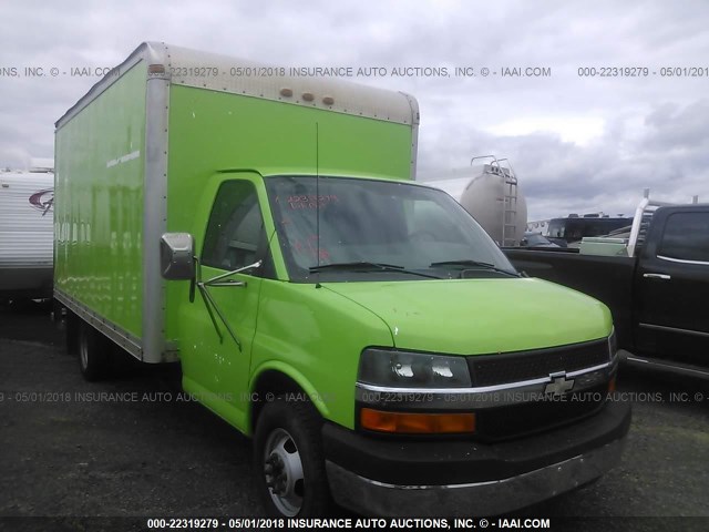 1GBJG31U941155718 - 2004 CHEVROLET EXPRESS G3500  GREEN photo 1