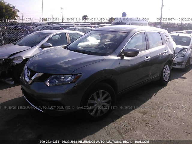 KNMAT2MT8FP555516 - 2015 NISSAN ROGUE S/SL/SV GRAY photo 2