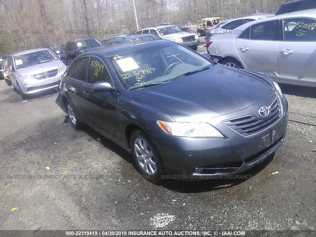 JTNBE46K273025819 - 2007 TOYOTA CAMRY NEW GENERAT CE/LE/XLE/SE GRAY photo 1