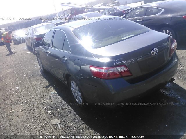 JTNBE46K273025819 - 2007 TOYOTA CAMRY NEW GENERAT CE/LE/XLE/SE GRAY photo 3