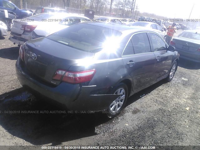 JTNBE46K273025819 - 2007 TOYOTA CAMRY NEW GENERAT CE/LE/XLE/SE GRAY photo 4