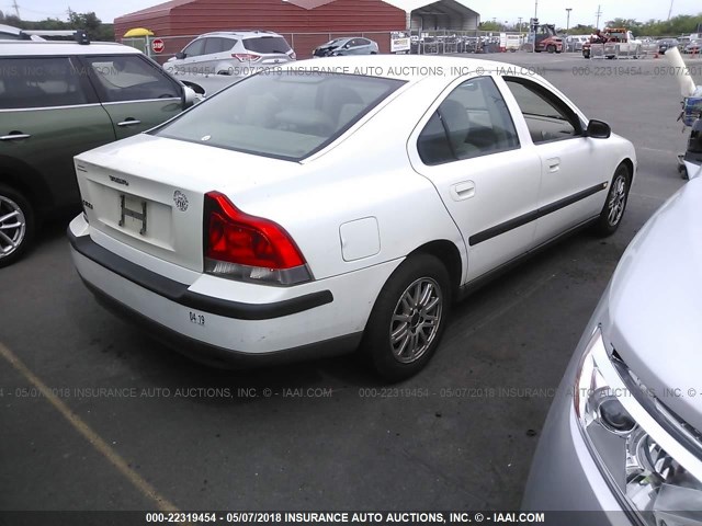 YV1RS61T942381803 - 2004 VOLVO S60 WHITE photo 4