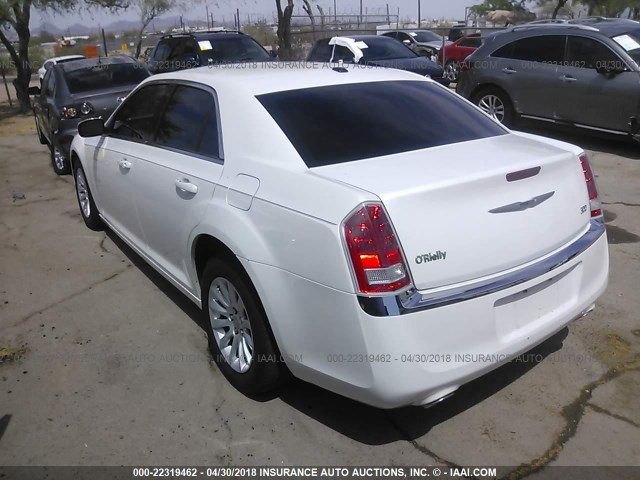 2C3CCAAG7EH347046 - 2014 CHRYSLER 300 WHITE photo 3