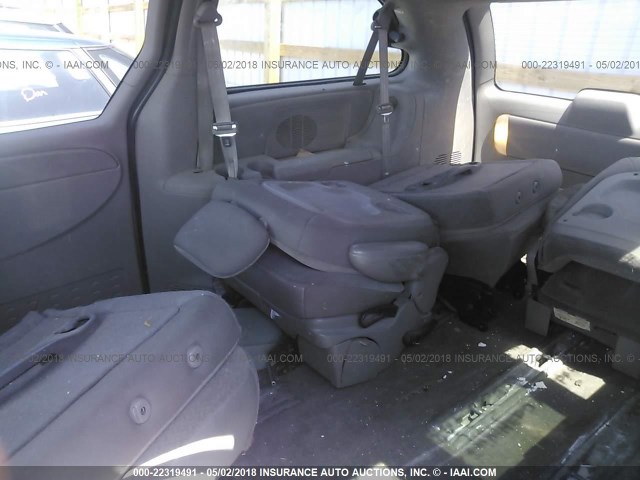 2C4GP44L53R265965 - 2003 CHRYSLER TOWN & COUNTRY LX GRAY photo 8