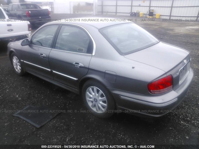 KMHWF35H13A901588 - 2003 HYUNDAI SONATA GLS/LX SILVER photo 3