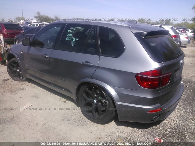 5UXZV8C51BL419652 - 2011 BMW X5 XDRIVE50I GRAY photo 3