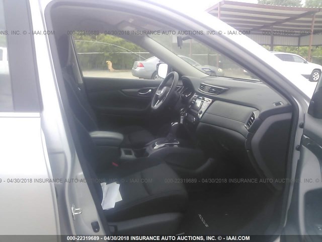 JN8AT2MV3HW277834 - 2017 NISSAN ROGUE S/SL/SV SILVER photo 5