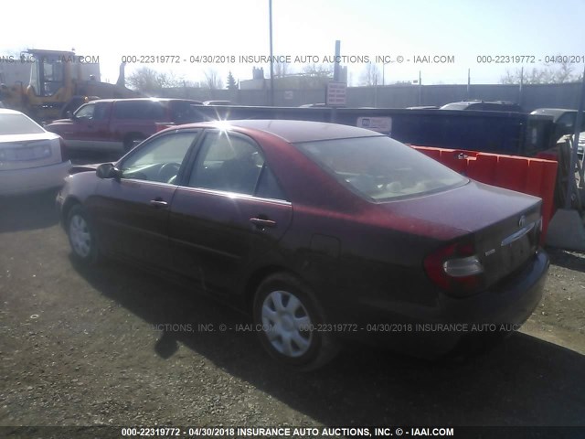 4T1BE32K73U245753 - 2003 TOYOTA CAMRY LE/XLE/SE RED photo 3