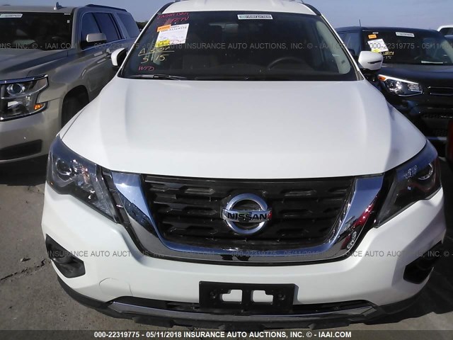 5N1DR2MM9JC632796 - 2018 NISSAN PATHFINDER S/SV/SL/PLATINUM CREAM photo 6