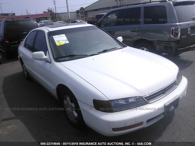 1HGCE6670VA009287 - 1997 HONDA ACCORD EX/EX-R WHITE photo 1