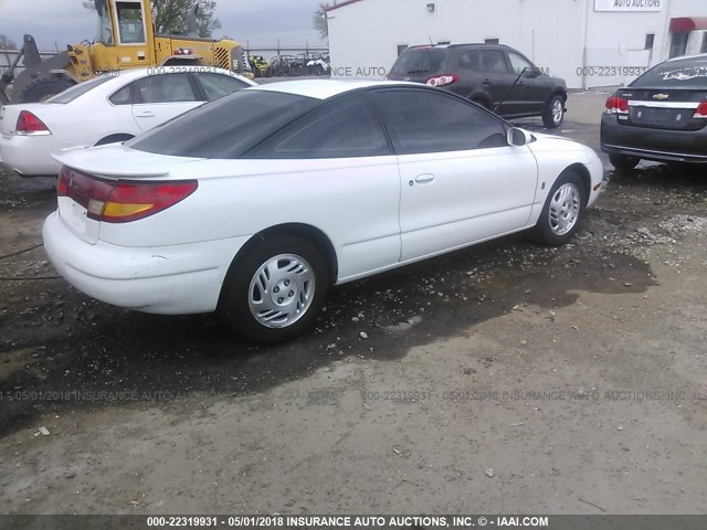 1G8ZY1277XZ251680 - 1999 SATURN SC2 WHITE photo 4