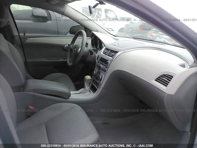 1G1ZA5EUXCF389575 - 2012 CHEVROLET MALIBU LS SILVER photo 5