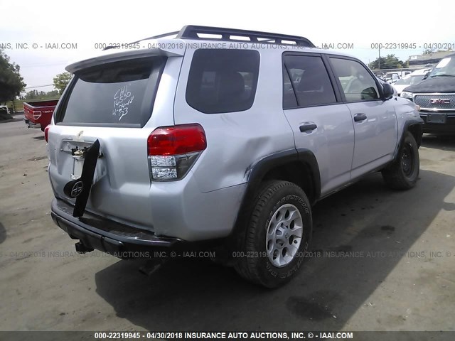 JTEBU5JRXD5138379 - 2013 TOYOTA 4RUNNER SR5/LIMITED/TRAIL SILVER photo 4