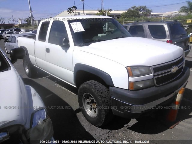 1GCHC29U66E266954 - 2006 CHEVROLET SILVERADO C2500 HEAVY DUTY WHITE photo 1