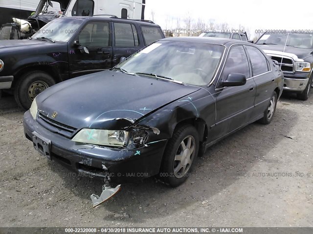 1HGCD5652RA000267 - 1994 HONDA ACCORD EX/EX-R GREEN photo 2