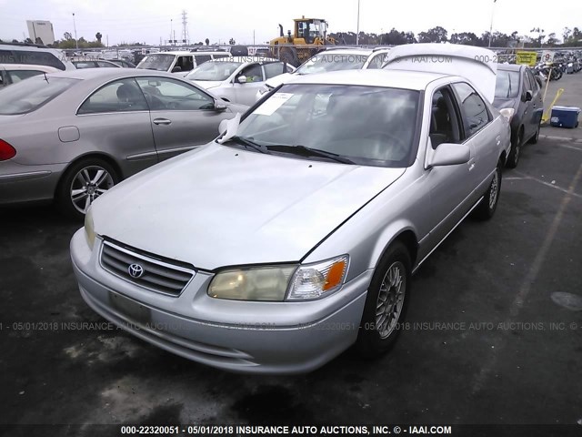 JT2BF28K3Y0250507 - 2000 TOYOTA CAMRY LE/XLE SILVER photo 2