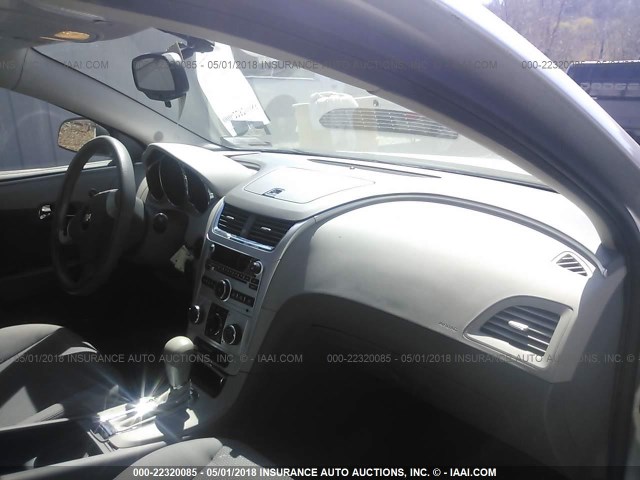 1G1ZB5E18BF150835 - 2011 CHEVROLET MALIBU LS 银色 照片 5