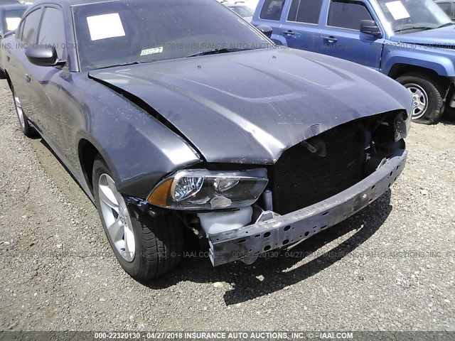 2C3CDXBG2DH688478 - 2013 DODGE CHARGER SE GRAY photo 6
