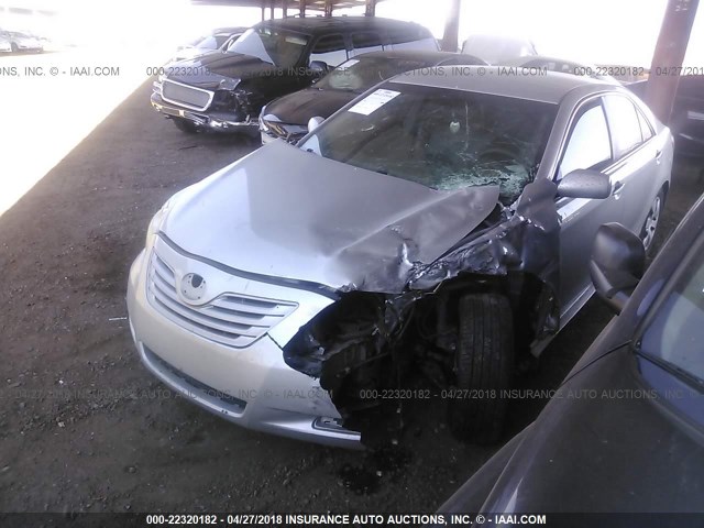 4T1BE46K58U226688 - 2008 TOYOTA CAMRY CE/LE/XLE/SE SILVER photo 2