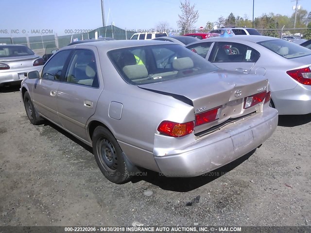 4T1BF22K61U129819 - 2001 TOYOTA CAMRY LE/XLE BEIGE photo 3