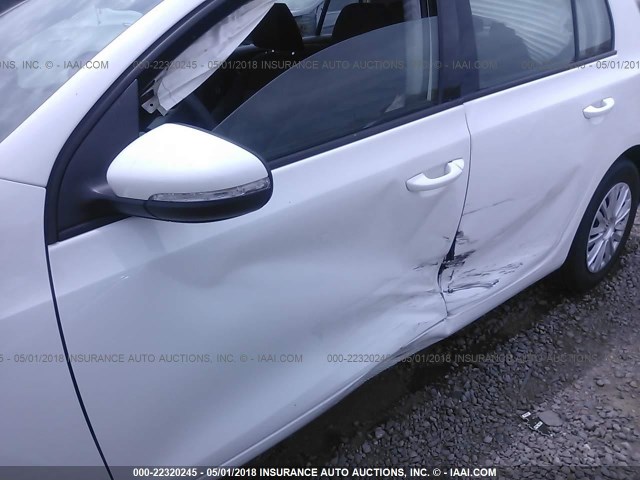 WVWDB7AJ1DW126799 - 2013 VOLKSWAGEN GOLF 白色 照片 6