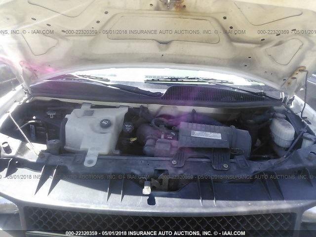 1GCGG25CX81104722 - 2008 CHEVROLET EXPRESS G2500  WHITE photo 10