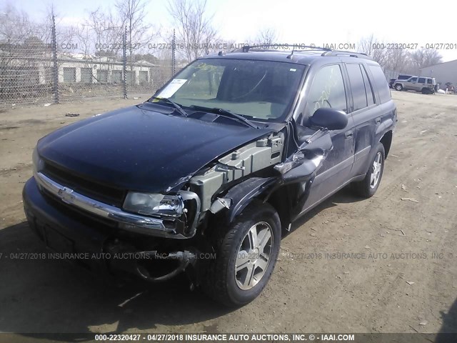 1GNDT13S852290471 - 2005 CHEVROLET TRAILBLAZER LS/LT BLACK photo 2