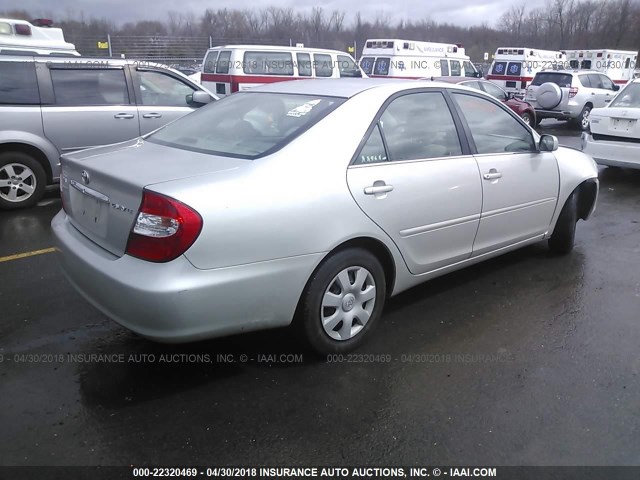 4T1BE32K64U927802 - 2004 TOYOTA CAMRY LE/XLE/SE SILVER photo 4