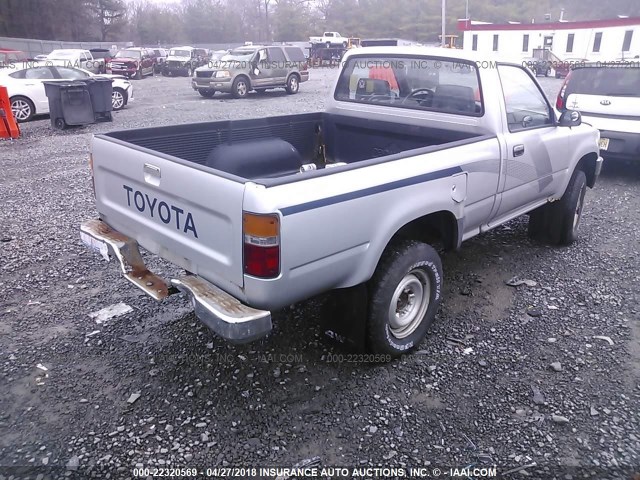 JT4RN01P1K7016366 - 1989 TOYOTA PICKUP 1/2 TON SHT WHEELBASE DLX SILVER photo 4