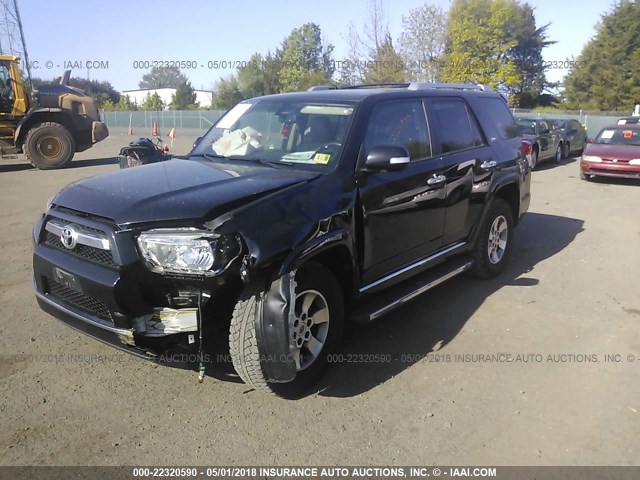 JTEBU5JR2B5058944 - 2011 TOYOTA 4RUNNER SR5/LIMITED/TRAIL BLACK photo 2