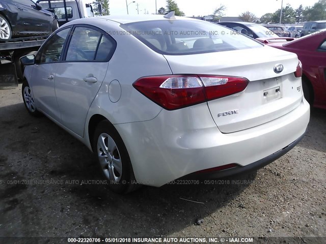 KNAFK4A68F5288650 - 2015 KIA FORTE LX CREAM photo 3