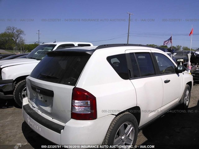 1J8FT47097D241887 - 2007 JEEP COMPASS WHITE photo 4