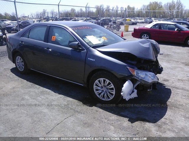 4T1BD1FK9DU081277 - 2013 TOYOTA CAMRY HYBRID/LE/XLE 灰色 照片 1