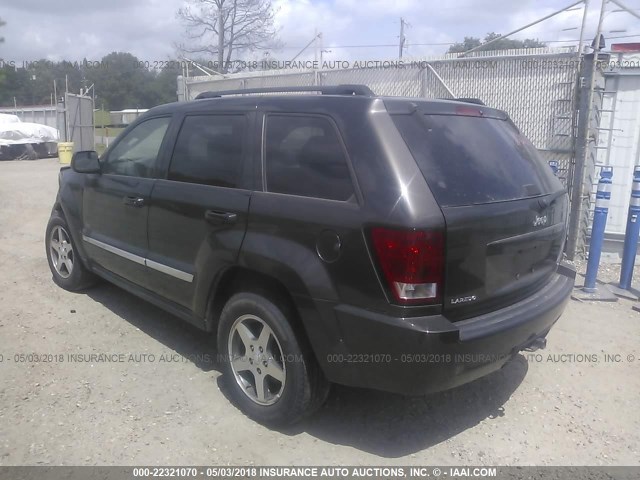 1J4GS48K86C265093 - 2006 JEEP GRAND CHEROKEE LAREDO/COLUMBIA/FREEDOM GRAY photo 3